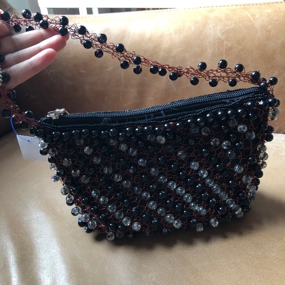 Hand beaded wire mesh bag - Picture 3 of 12